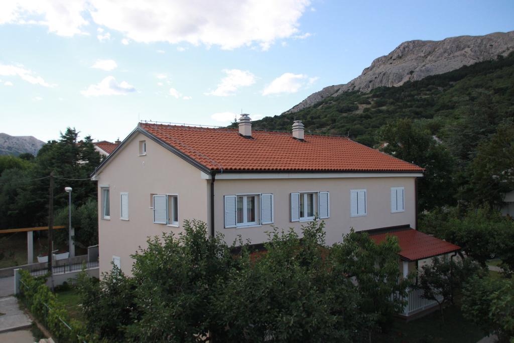 Mediterranean Oasis Apartments Baska  Exterior photo